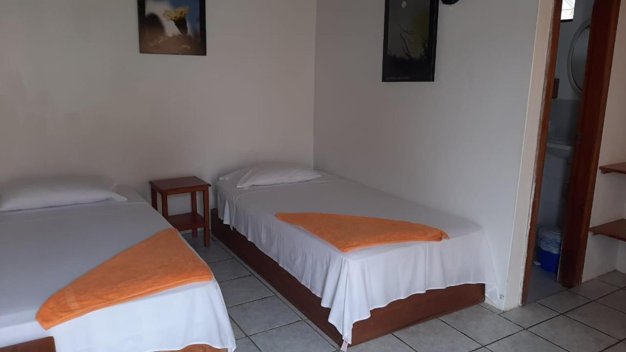 Hostal Tero Real Puerto Villamil Dış mekan fotoğraf