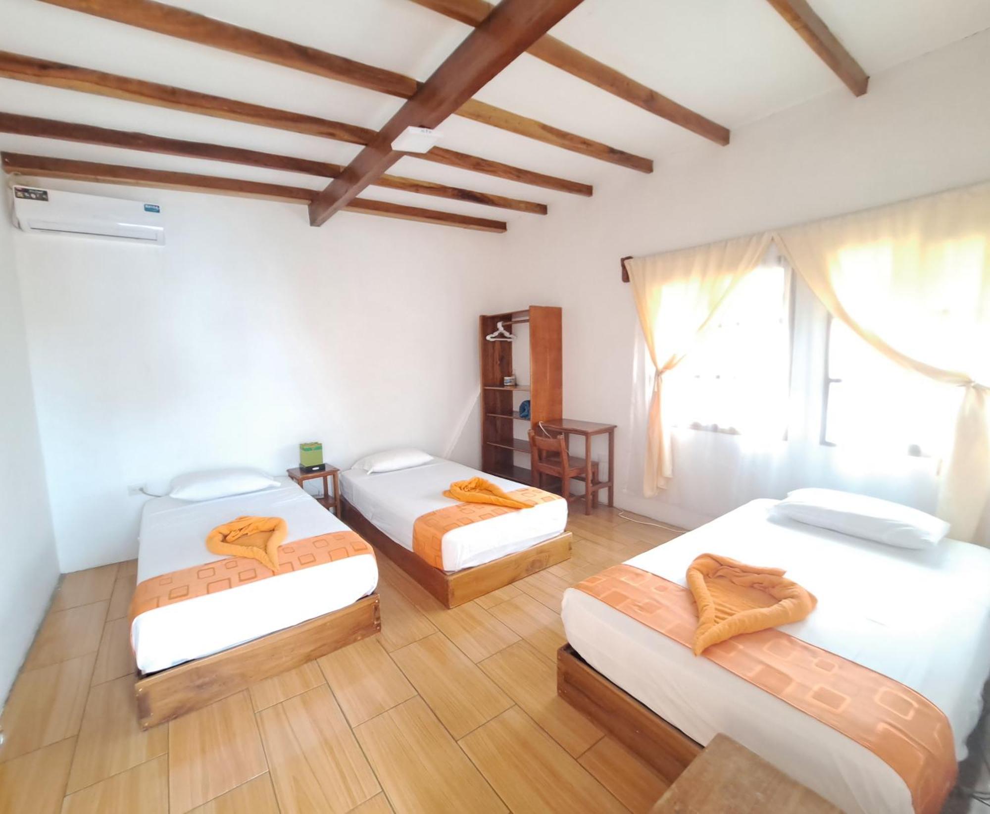 Hostal Tero Real Puerto Villamil Oda fotoğraf