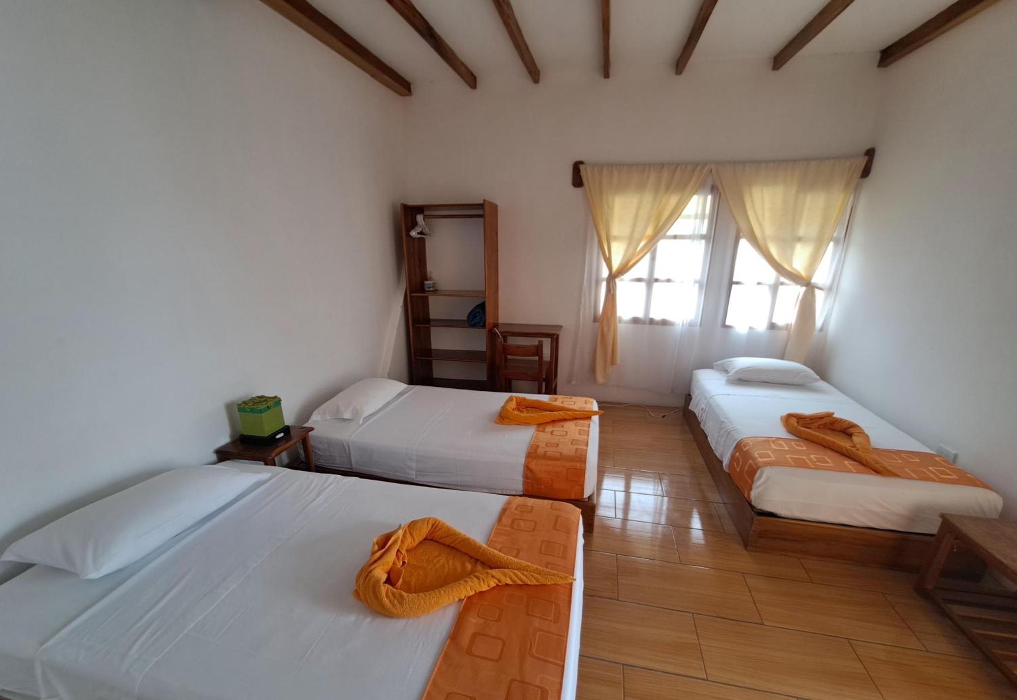 Hostal Tero Real Puerto Villamil Oda fotoğraf